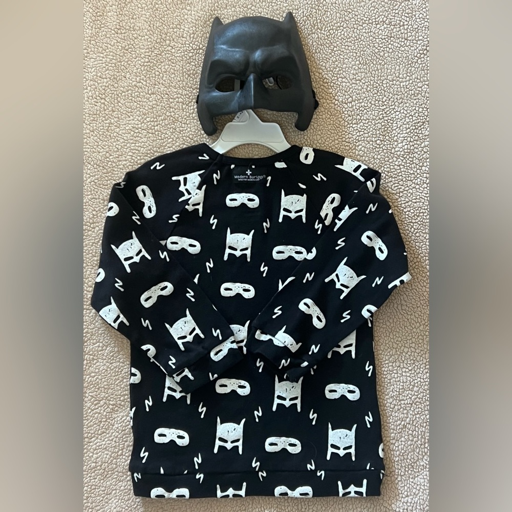 Modern Burlap Boys Shirt Top White Black Batman 100% Organic Cotton Size 6 7 NEW